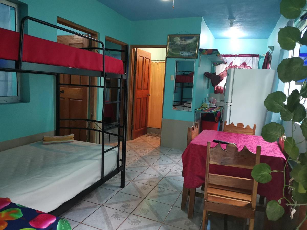 Cabinas Mitchaelle'S Puerto Viejo de Talamanca Kültér fotó