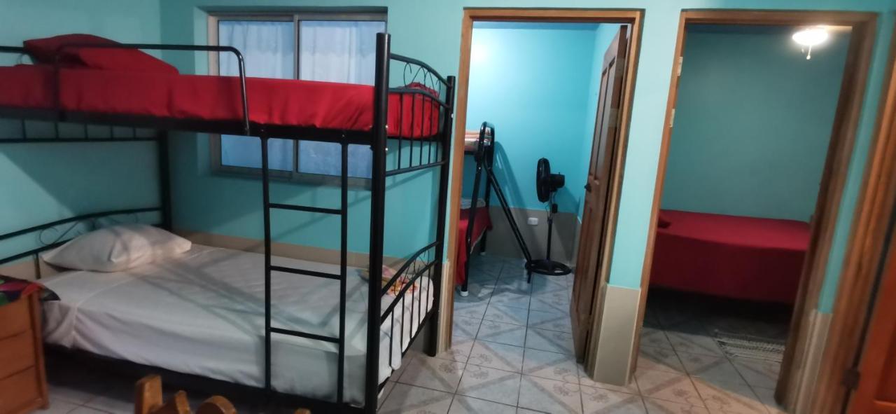 Cabinas Mitchaelle'S Puerto Viejo de Talamanca Kültér fotó