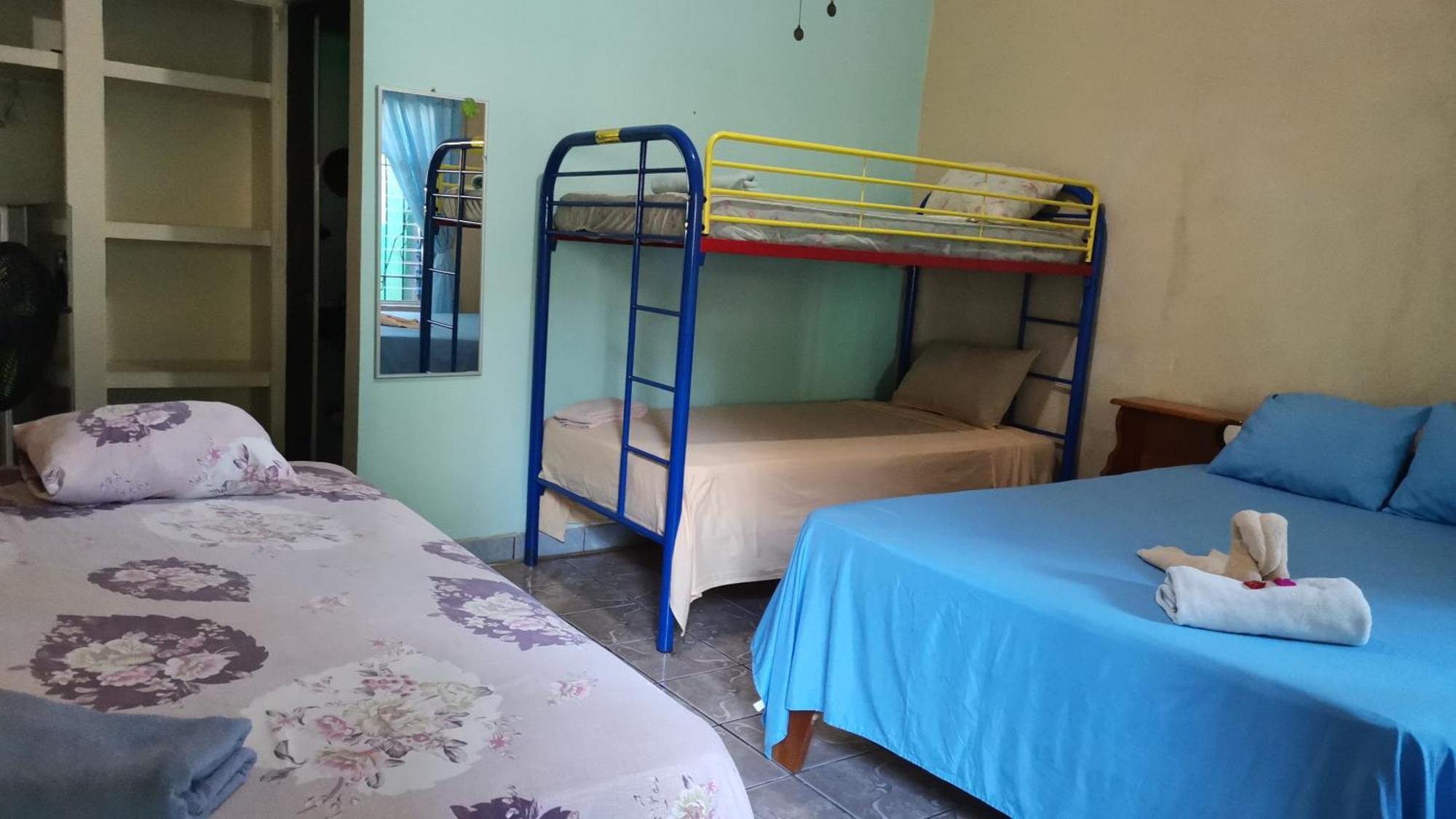 Cabinas Mitchaelle'S Puerto Viejo de Talamanca Kültér fotó